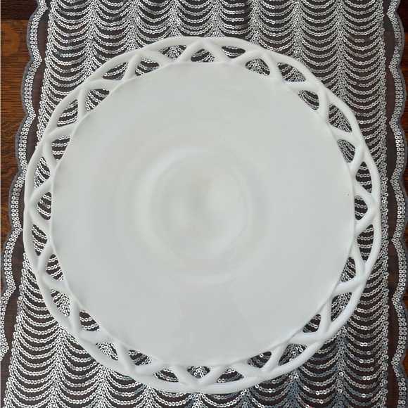 Vintage milk glass Westmoreland Glass Companylattice style cake stand